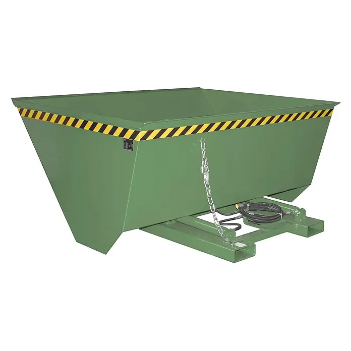 Bauer Seitenkippschaufel Schaufel HVR 150, lackiert, Resedagrün -  - Grüner Kippbehälter aus Metall mit schwarz-gelben Warnstreifen, Kette und Hydraulikschläuchen auf Gabelstaplerbasis.