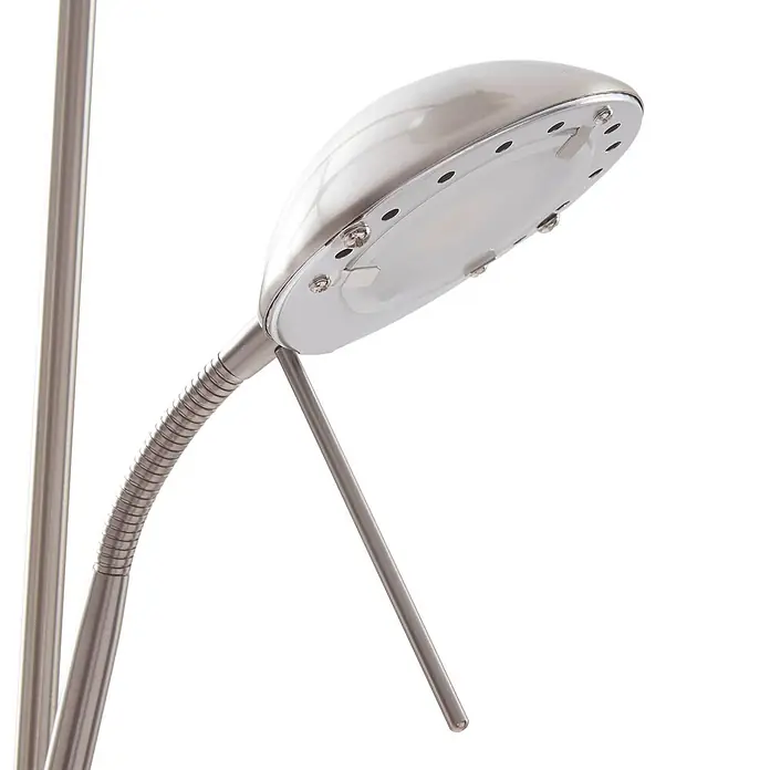 Lindby LED-Deckenfluter Josefin - alu / grau / zink, alu / grau / zink, Warmweiß - Nahaufnahme eines modernen, gebürsteten Metall-Stehlampenkopfs mit flexiblem Arm und integrierter LED-Lichtquelle.
