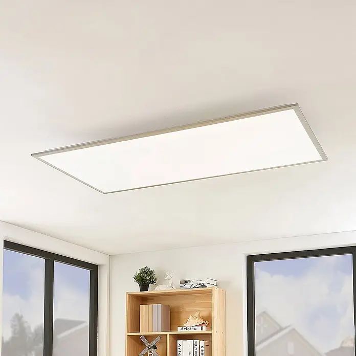 Lindby LED-Panel Stenley - L x B x H: 119,6 x 59,6 x 7,3 cm, weiß / opal - Rechteckige LED-Deckenleuchte, flach montiert, beleuchtet einen modernen Raum.