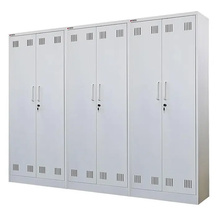 Proregal Metall-Mehrzweckschrank Mega Deal 3x RHINO mit 2 Türen, abschließbar - Weiß - Drei graue Metallspinde, jeder mit zwei abschließbaren Türen und Lüftungsschlitzen, nebeneinander angeordnet.