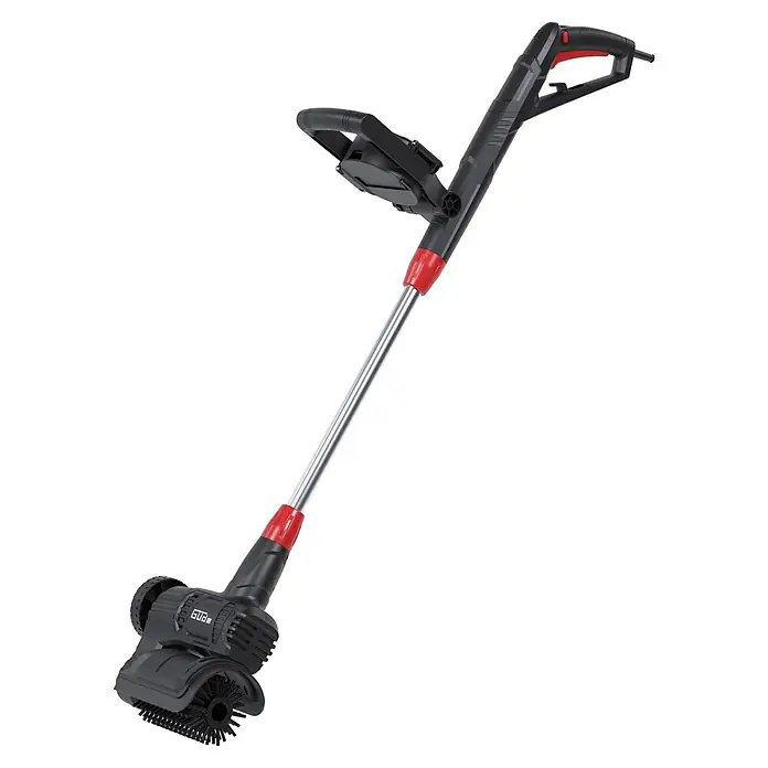 Güde Bodenreinigungsbürste GUB 160-500 - 500 W, Arbeitsbreite: 110 mm - Schwarzer und roter Elektro-Fugenbürster mit silbernem Teleskopstiel und rotierenden Bürsten.