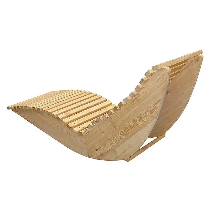 Home Deluxe Gartenliege WOLGA B 60 cm - B x T: 60 x 188 cm, Natur, Holz - Hölzerner Lattenliegestuhl aus hellem Holz mit geschwungenem, ergonomischem Design.