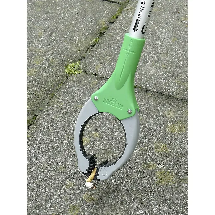 Unger Greifzange Nifty Nabber - Länge: 92 cm - Die Ungeer Greifzange nimmt eine Zigarettenkippe vom Boden auf und sorgt für eine saubere Umgebung.