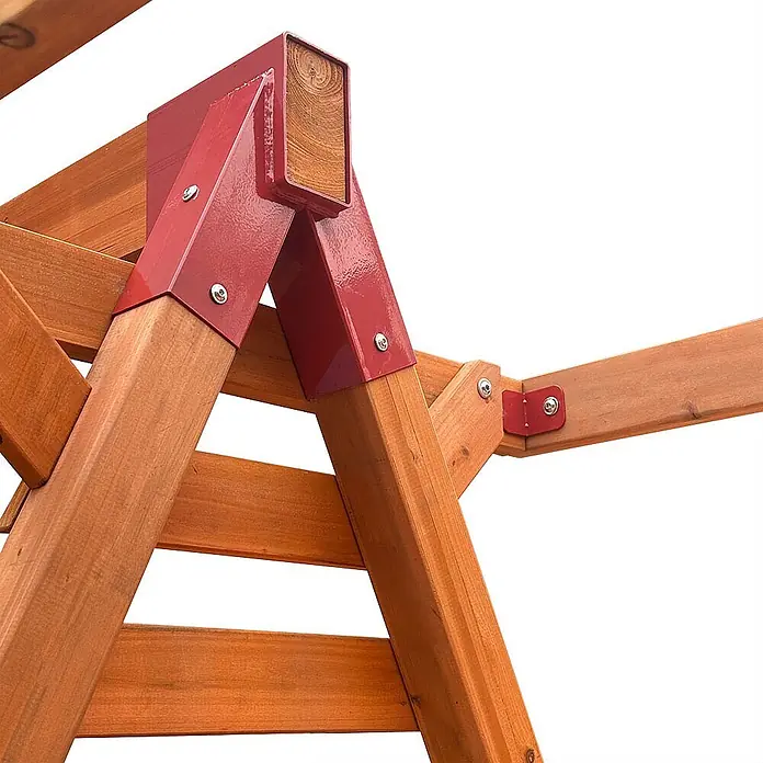 Home Deluxe Kinderspielturm NIA - L x B x H: 448,4 x 420 x 278,4 cm, Holz - Rote Metallhalterung verbindet Holzschaukelgerüst A-Rahmen und Querbalken.