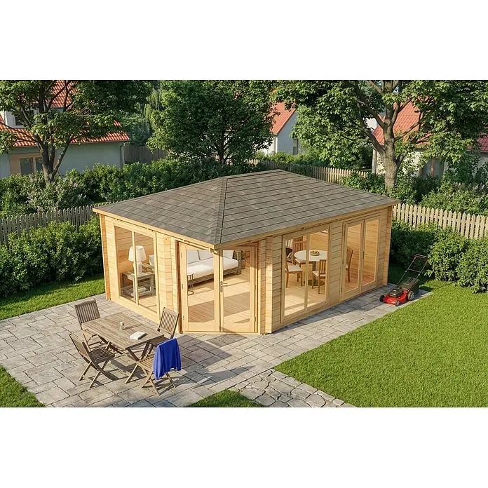 Alpholz Gartenhaus Julia - Außenmaß inkl. Dachüberstand (B x T): 598 x 410 cm, Holz, Naturbelassen - Ein helles Gartenhaus aus Holz mit grauem Dach auf einer gepflasterten Terrasse, als Außenwohnbereich in einem grünen Garten.