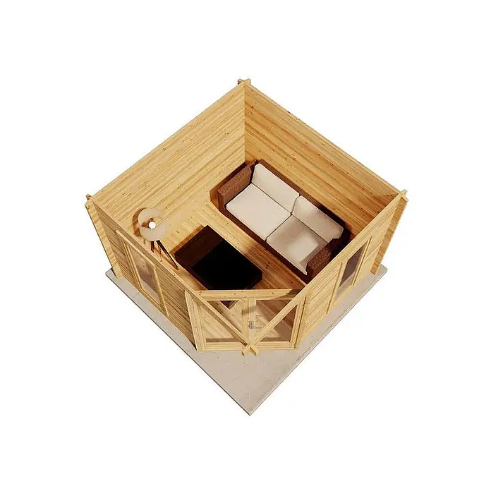 Alpholz Gartenhaus Liwa Compact - Außenmaß inkl. Dachüberstand (B x T): 312 x 312 cm, Holz, Pinie - Innenansicht einer hellen Holz-Blockhütte, möbliert mit Sofa, Couchtisch und Lampe, von oben gesehen.