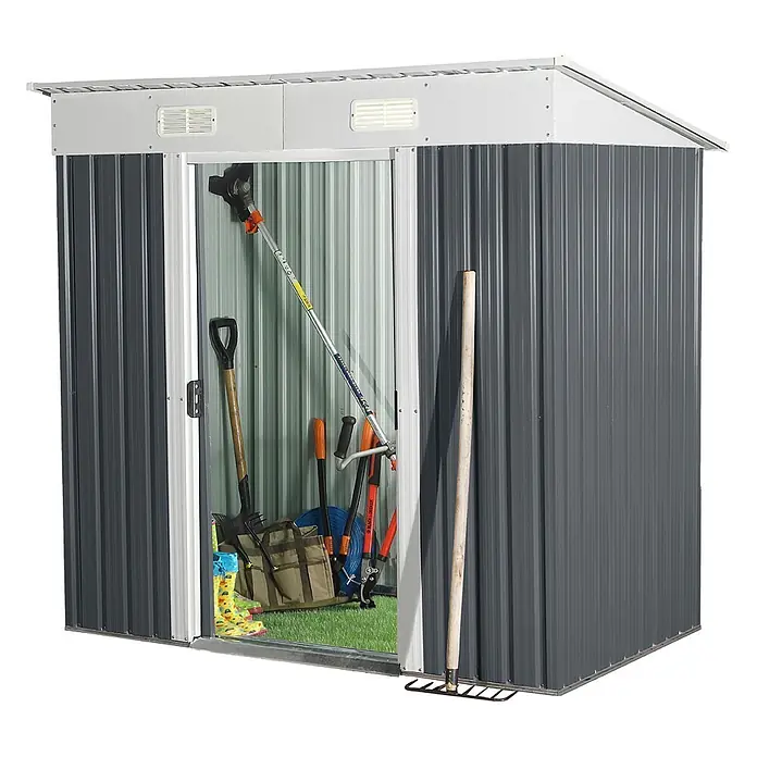 Home Deluxe Gerätehaus BOHIO M (B x L x H) 195 x 121 x 180 cm - Außenbreite inkl. Dachüberstand: 195 cm, Außentiefe inkl. Dachüberstand: 121 cm, Stahl, Anthrazit - Grauer Wellblech-Gartenschuppen mit weißem Dach, der verschiedene Gartenwerkzeuge im Inneren und einen Rechen außen lagert.