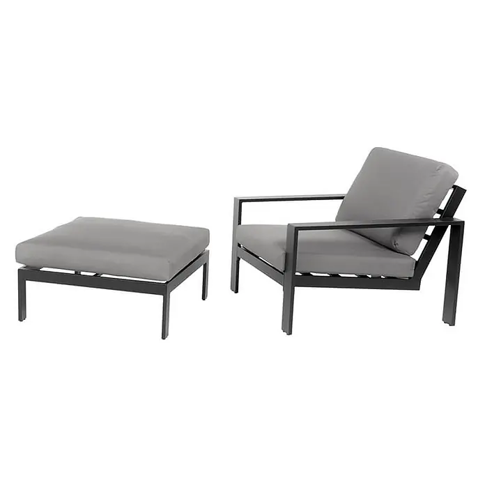 Home Deluxe Garten-Loungesessel RIO S -  - Modernes Outdoor-Loungeset mit Sessel und passendem Hocker, dunkelgraues Metallgestell, hellgraue Kissen.