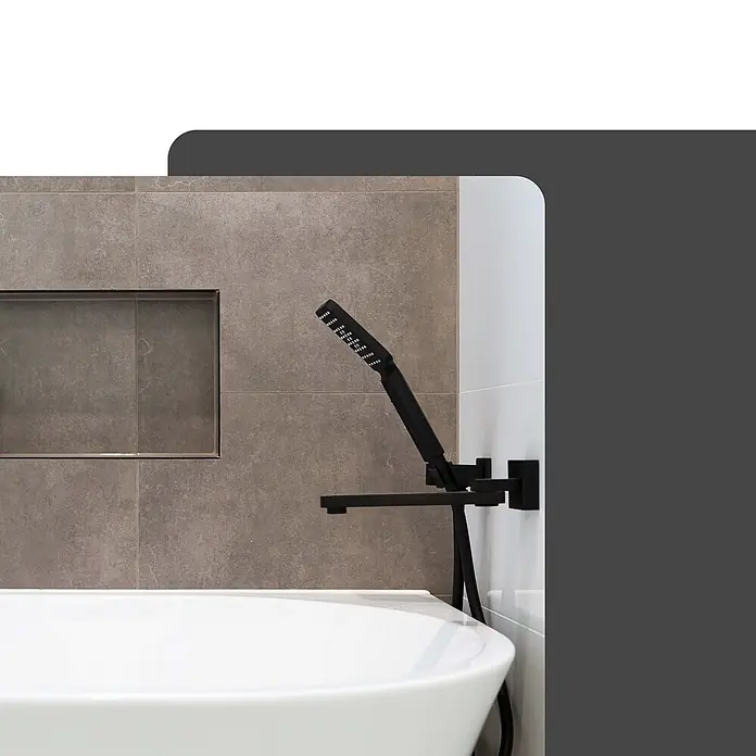 Dalsys Fliesenprofil 2,5m Fliesenschiene 8mm Eckprofil Aluminium Schwarz - Aluminium, Schwarz, 250 x 8 cm - Mattschwarze Wand-Dusch- und Wannenarmatur mit Handbrause über einer weißen freistehenden Badewanne.