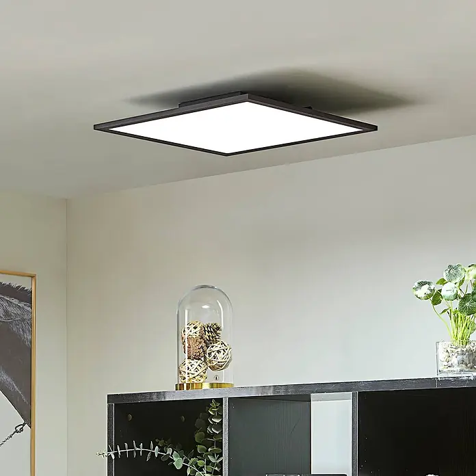 Lindby LED-Panel Lamin - L x B x H: 39,5 x 39,5 x 5 cm, schwarz - Quadratische Deckenleuchte mit dunklem Rahmen, bündig an heller Decke montiert, beleuchtet den Raum.