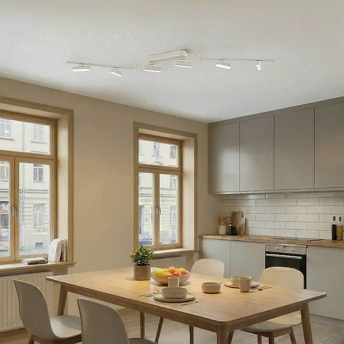 Lindby Deckenstrahler Eldrin - weiß / opal, weiß / opal - Moderne weiße Deckenleuchte mit mehreren verstellbaren Strahlern, die einen Küchen- und Essbereich beleuchtet.