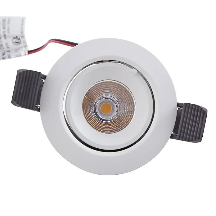 Arcchio Deckenstrahler Harcos - weiß / opal - Weißer runder LED-Einbaustrahler mit zentraler LED und zwei schwarzen Befestigungsklammern.