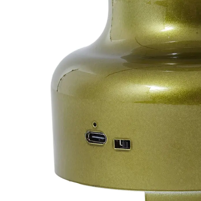 Lindby Tischleuchte Maxentius - L x B x H: 12 x 12 x 30 cm, grün, alu / grau / zink - Goldfarbene Elektronikgerätebasis mit USB-C-Anschluss, Kontrollleuchte und kleinem Schalter.