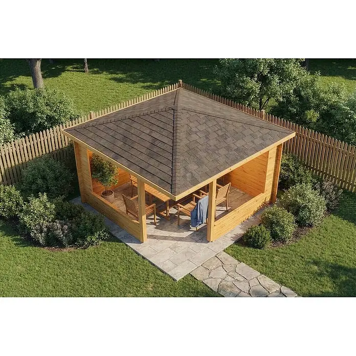 Alpholz Gartenlaube Maik 40 - Außenmaß inkl. Dachüberstand (B x T): 415 x 415 cm, Holz, Pinie - Helles Holzgartenpavillon mit dunklem Schindeldach und Terrassenmöbeln in einem grünen Garten.