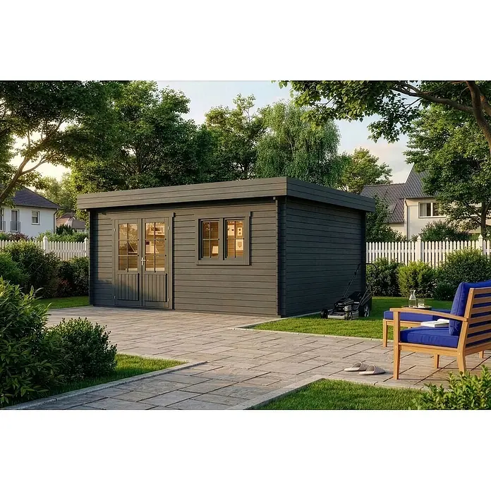 Alpholz Gartenhaus Spree B - Außenmaß inkl. Dachüberstand (B x T): 520 x 420 cm, Holz, Grau - Moderner dunkelgrauer Gartenhaus mit Flachdach, Doppeltüren und Fenster, auf gepflasterter Terrasse im Garten.