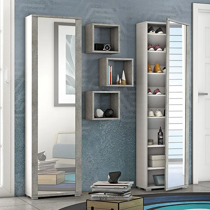 Kiamami Valentina Holz-Mehrzweckschrank - 50 x 32 x 182 cm, Zementfarbe - Weißes und betonfarbenes Eingangsmöbel-Set: Schuhschrank mit Spiegeltür, Ganzkörperspiegel und drei passenden Wandregalen für Stauraum.