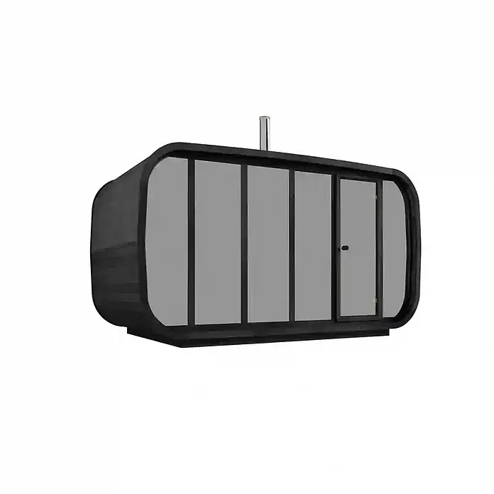 FinnTherm Fasssauna ScandiCube Space black Spiegelglas - Holz, L x B x H: 230 x 42 x 230 cm - Eine moderne, dunkelgraue Außensauna mit abgerundeter Form, großen Glasfenstern, einer Tür und einem Schornstein.