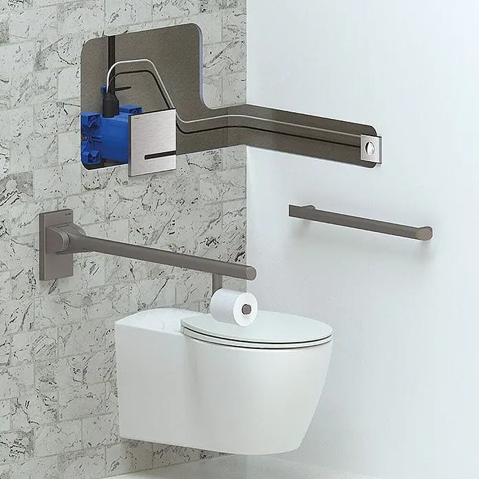 Delabie Betätigungsplatte Delabie WC-DrSp. TEMPOMATIC duale Strg. 3/4" UP Fernbetätigung 230/6V -  - Wand-WC mit Unterputzspülsystem, silberner Betätigungsplatte und grauen klappbaren und festen Haltegriffen.