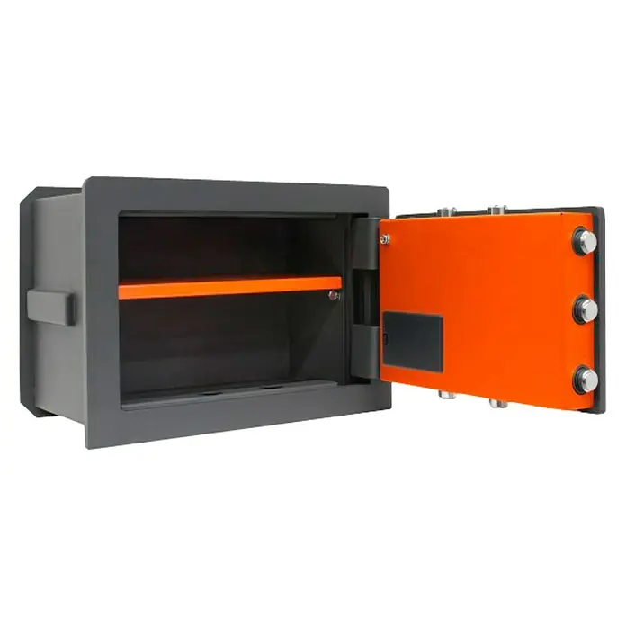 Arregui Caja fuerte empotrable Plus C - L x An x Al: 42 x 30 x 32 cm, Tipo de bloqueo: Cerradura de combinación electrónica - Caja fuerte gris abierta con puerta y estante naranja. Ideal para guardar objetos de valor de forma segura, ofreciendo un almacenamiento seguro.