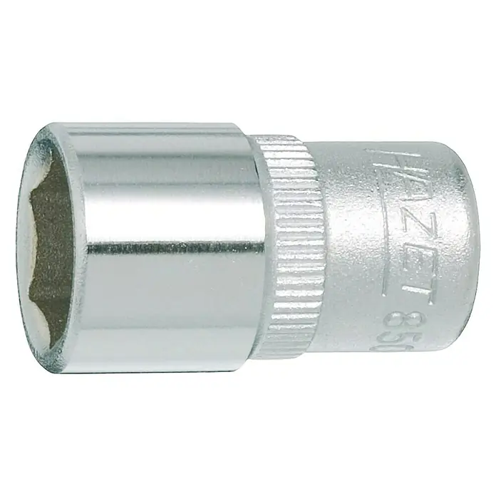 Hazet Steckschlüsseleinsatz 10/850 - Schlüsselweite: 10 mm, ¼″ Vierkant - Nahaufnahme einer HAZET Steckschlüssel-Nuss 850, ideal für präzise Schraubarbeiten. Hochwertiges Werkzeug für Profis und Heimwerker.