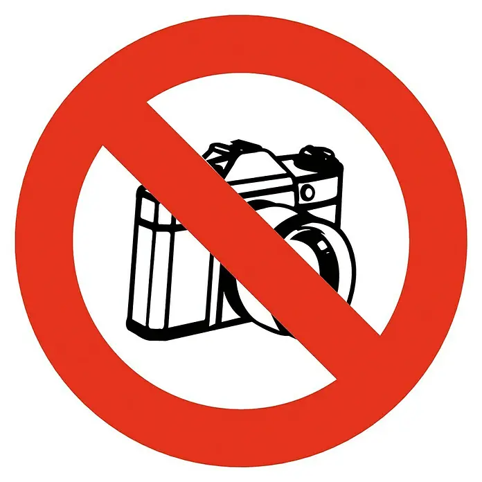 Cartel - Rojo/Blanco, Prohibido hacer fotos, 10,5 x 10,5 cm - El símbolo de "No Fotos" con una cámara tachada, indicando la prohibición de tomar fotos en esta zona.
