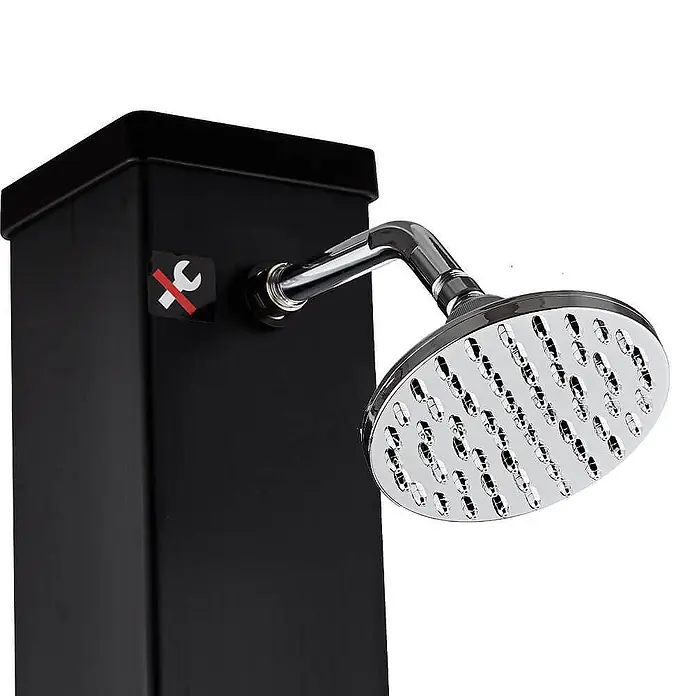 Home Deluxe Solardusche OLYMP - Kunststoff, Schwarz Matt, 40 l - Schwarze Duschsäule mit rundem Chrom-Duschkopf und Aufkleber „kein Werkzeug verwenden“.