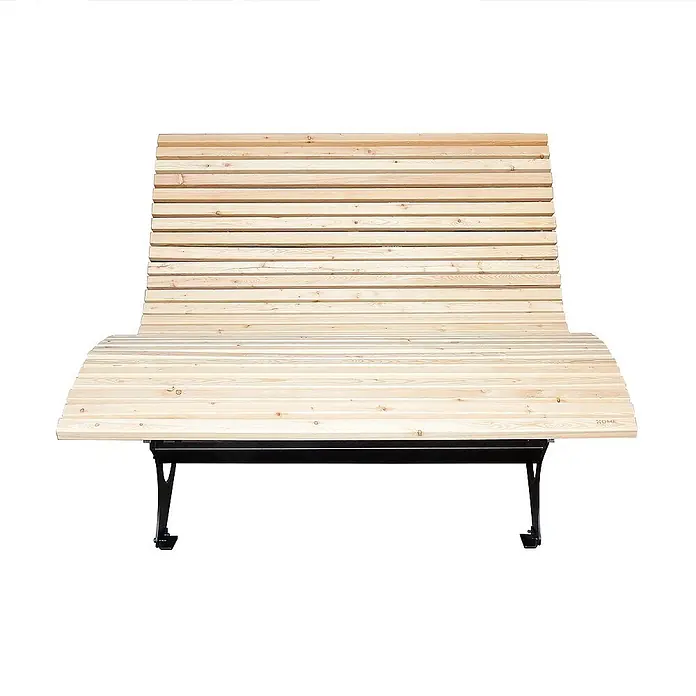 Home Deluxe Gartenliege TAIGA inkl. 1 Auflage - Natur, Holz - Ergonomische Holz-Relaxliege aus hellen Holzlatten mit schwarzem Metallgestell.