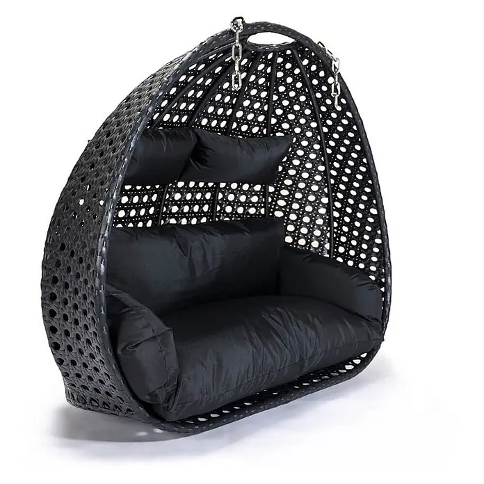 Home Deluxe Hängesessel TWIN Korb inkl. Kissen - Kunststoff, Schwarz - Schwarzer geflochtener Hänge-Eiersessel mit plüschigen schwarzen Kissen für bequemes Sitzen.