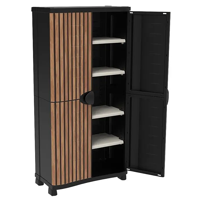 Plastiken Space Saver Armario multiusos de plástico - L x An x Al: 45 cm x 90 mm x 184 cm, Roble - Armario de almacenamiento de plástico negro y efecto madera con dos puertas y estantes, una puerta abierta.