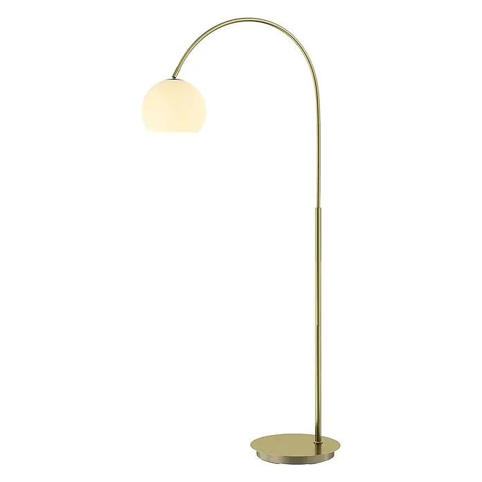 Lindby Stehleuchte Cynthia - Höhe: 140 cm, messing / gold, E27 - Bogenförmige Stehlampe mit goldfarbenem Metallgestell und kugelförmigem, milchweißem Glasschirm.