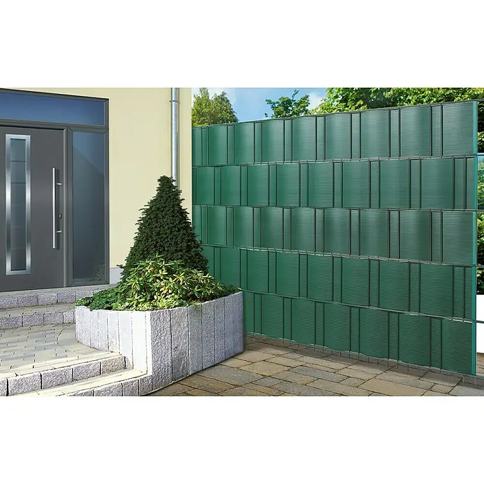 Stabilit Sichtschutzstreifen - Grün, 201,5 x 24,1 cm, 4 Stk. - Sichtschutzzaun im Außenbereich mit grünen Paneelen und robustem Rahmen, ideal für Privatsphäre und Windschutz im Garten.