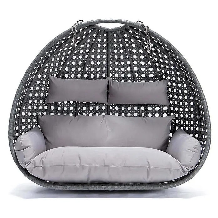 Home Deluxe Hängesessel TWIN Korb inkl. Kissen - Kunststoff, Grau - Grauer Rattan-Doppelsitz-Hängestuhl mit grauen Kissen.