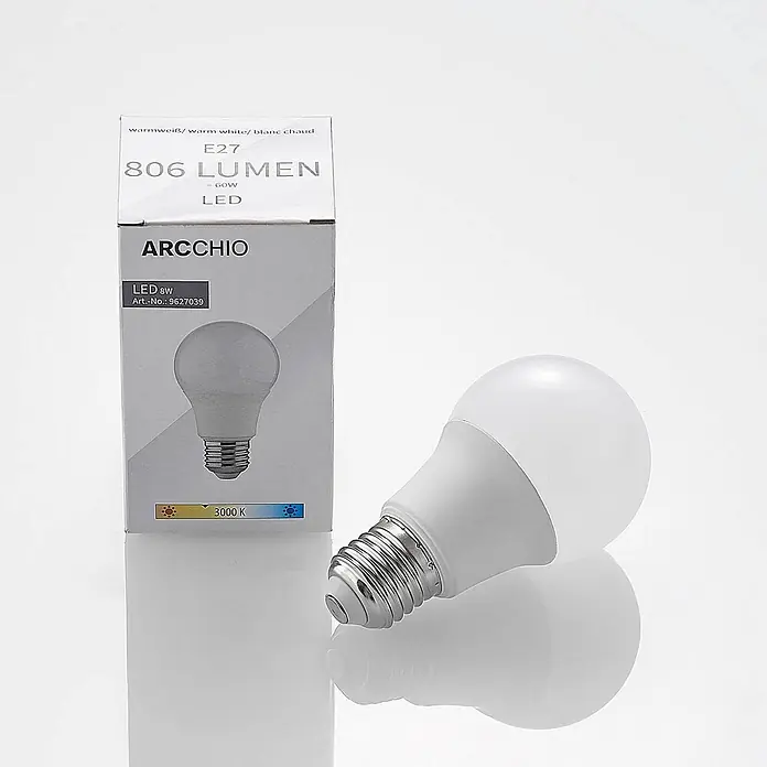 Arcchio LED-Lampe E27 LED 8W - E27, Nicht Dimmbar, Warmweiß, 806 lm, 8 W - Weiße, mattierte E27 LED-Glühbirne neben ihrer Verpackung mit Spezifikationen wie 806 Lumen, 8W, 3000K.