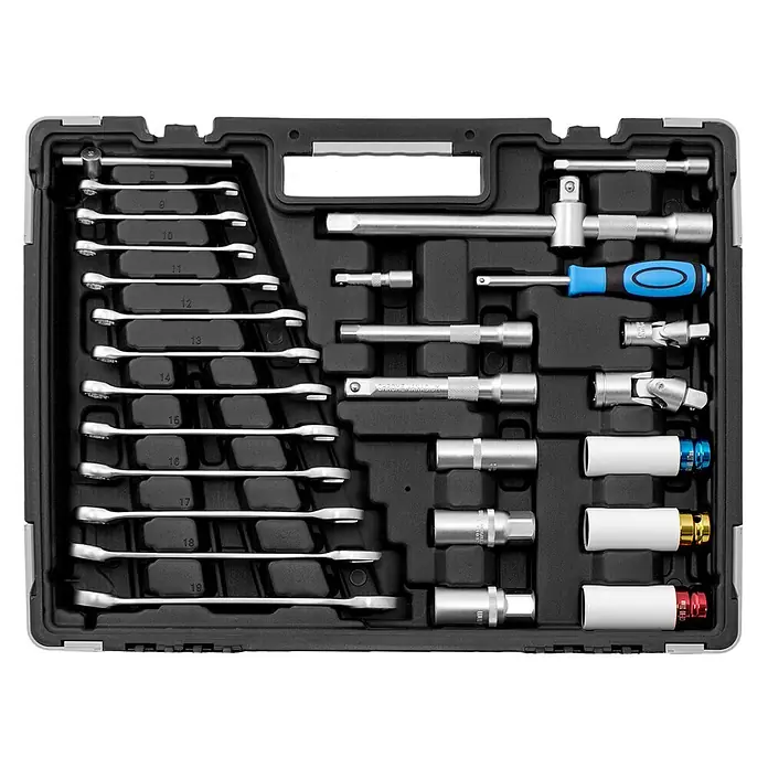 Karcher Werkzeugkoffer - L x B x H: 45,5 x 35,5 x 9,6 cm, 157 -tlg. - Schwarzer Werkzeugkasten mit Chrom-Vanadium-Schlüsseln, Stecknüssen und Antriebswerkzeugen. Schlüssel 8-19, einige Nüsse farbig.