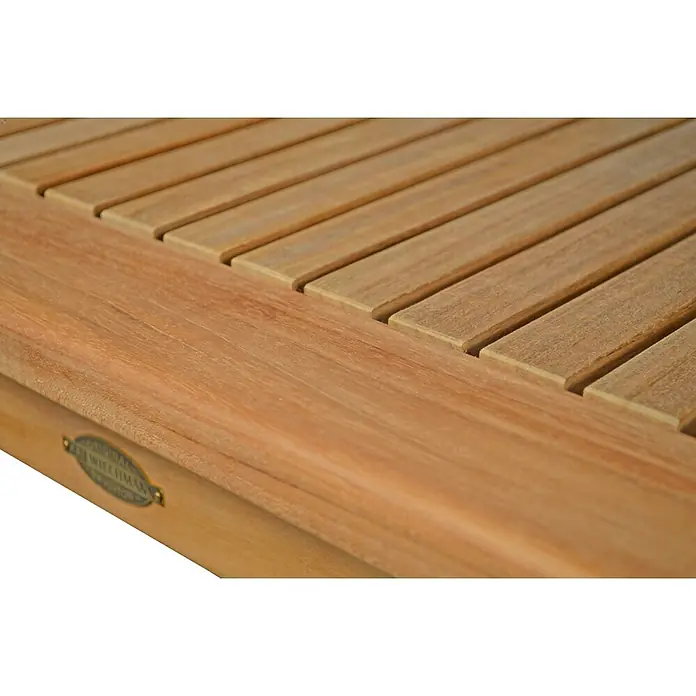 Kai Wiechmann Garten-Beistelltisch - L x B x H: 60 x 60 x 46 cm, Teakholz, Quadratisch, Braun - Lamellenförmige Oberfläche aus hellem Teakholz von Gartenmöbeln mit Markenplakette aus Metall.