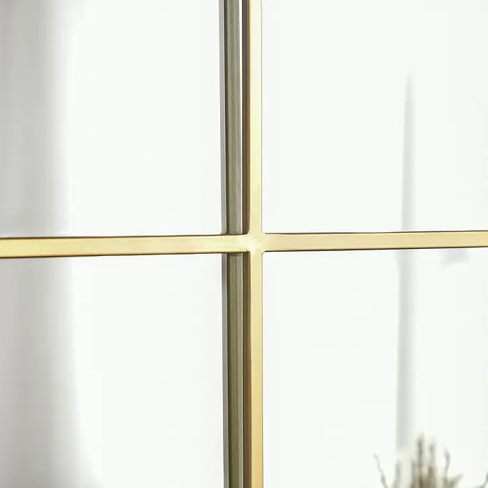 Homcom Wandspiegel - Gold - Goldfarbener Rahmen mit sich kreuzenden Stäben, der einen Fenstergittereffekt erzeugt.