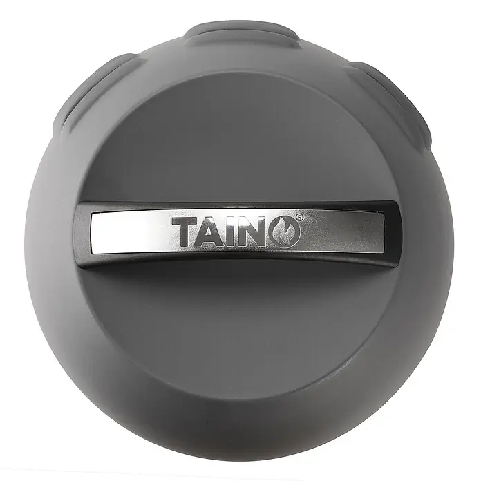 TAINO Gasgrill To-Go - 2,5 kW, Anzahl Brenner: 1 Stk. - Dunkelgrauer runder Deckel mit metallischem TAINO-Logo.