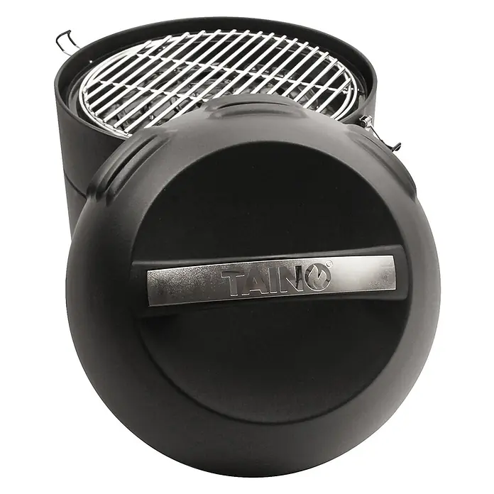 TAINO Gasgrill To-Go - 2,5 kW, Anzahl Brenner: 1 Stk. - Schwarzer tragbarer Holzkohlegrill mit silbernem Rost und metallischer Markenplatte auf dem Deckel.
