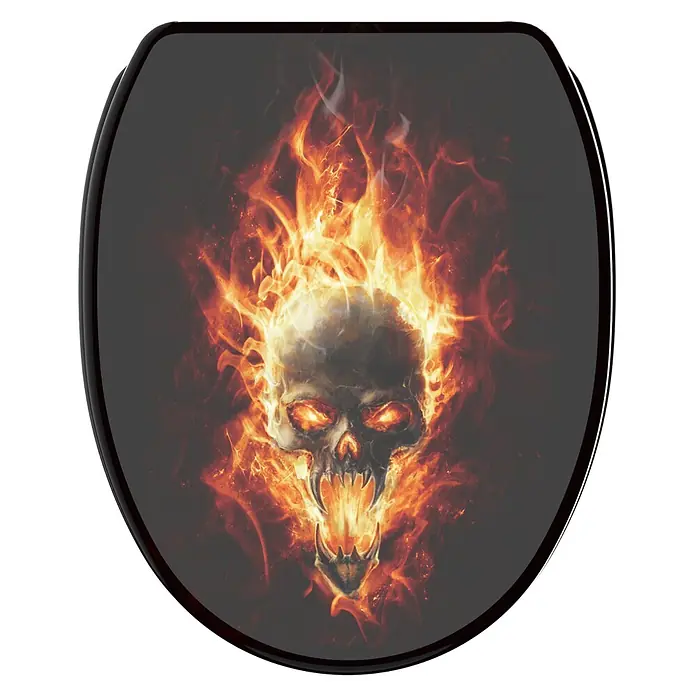 SANILO WC-Sitz Totenkopf mit Schnellverschluss - MDF, Schwarz, Mit Absenkautomatik - Schwarzer Toilettensitzbezug mit flammendem Totenkopf-Design auf dunklem Grund.