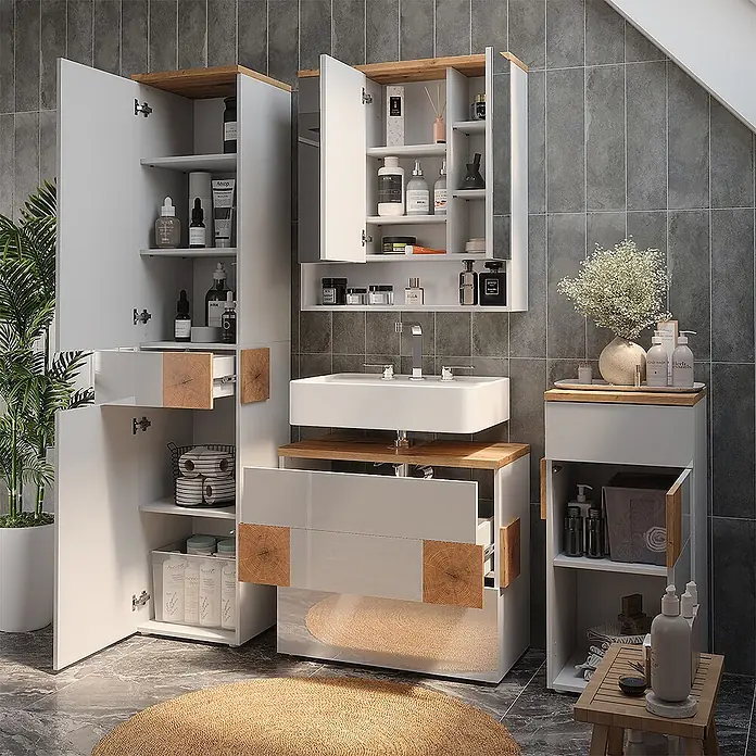 Vicco Badmöbel-Set Eden Weiß 4 Teile - Weiß Hochglanz, Glänzend - Weißes modulares Badmöbel-Set mit Holzdetails, inklusive Waschbeckenunterschrank, Hochschrank und Seitenablage, mit Pflegeprodukten organisiert.