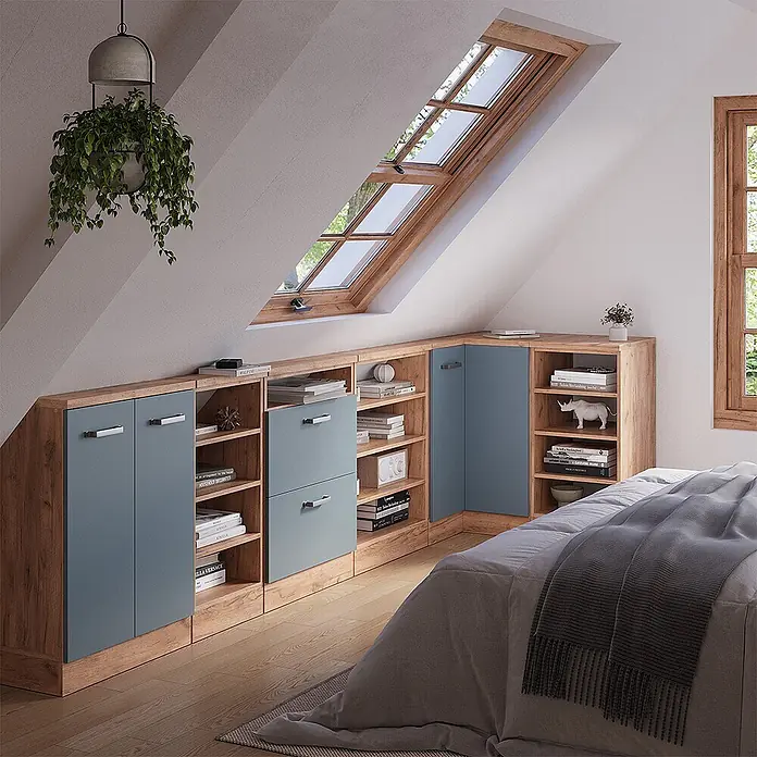 Vicco Küchenleerblock R-Line Blau-Grau mit 1 Tür - Breite: 75,6 cm, Blau-Grau - Dachschrägen-Schranksystem aus hellem Holz mit blaugrauen Türen/Schubladen, maßgefertigt für ein Schlafzimmer.