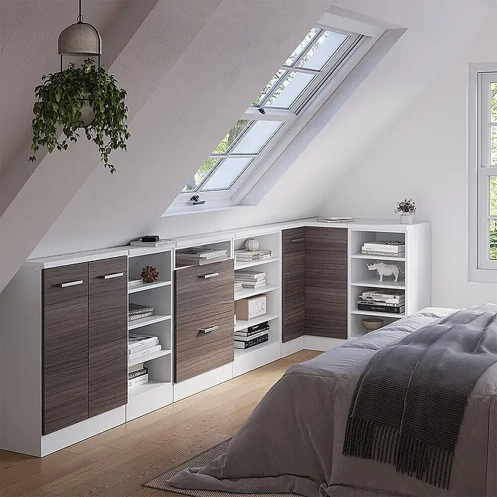 Vicco Schrankküche R-Line Edelgrau mit 1 Tür - Edelgrau, Eck-Dachschrägenschrank 76 cm - Modulares Dachschrägenschranksystem mit weißen Rahmen und dunklen Holzmaserungstüren/Schubladen, unter einer Dachschräge im Schlafzimmer integriert.