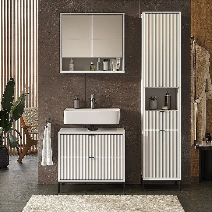 Vicco Badmöbel-Set Eliza Weiß 3 Teile - Weiß, Matt - Modernes elfenbeinfarbenes geriffeltes Badmöbel-Set mit Waschtischunterschrank, Spiegelschrank und Hochschrank.