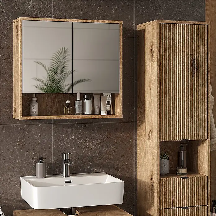 Vicco Badmöbel-Set Eliza Viking Oak 3 Teile - Viking Oak, Matt - Badezimmermöbel-Set aus Eichenholz: ein Spiegelschrank und ein hoher Schrank, kombiniert mit einem weißen Waschbecken.