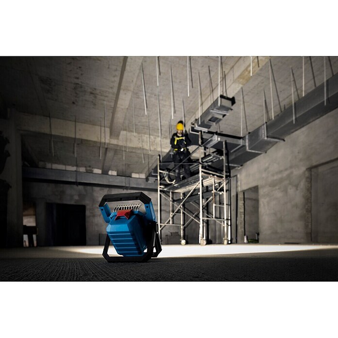 Bosch Professional AMPShare 18V LED baterijski reflektor PRO GLI18V-3000  (18 V, Brez baterije, Svetlobni tok: 3.000 lm) | 2297 - Akkumaschinen sonstige | BBDI - Akkugeräte | BBD - Elektro WZ/Großmaschinen | BB - ElektroWZ/Großmaschinen | B - Werkz/Masch/Maschzubeh/Auto | BAUHAUS