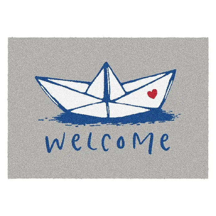 Akzente Fußmatte Feel - Mehrfarbig, Motiv / Muster|Schriftzug - Fußmatte mit blau-weißem Papierboot und rotem Herz. Darunter steht "WELCOME" in Blau.