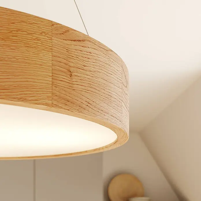 Envostar Pendelleuchte Kerio - L x B x H: 47 x 47 x 136 cm, eiche, satiniert, E27 - Runde Deckenleuchte aus Holz mit sichtbarer Maserung, aufgehängt und weiches Licht spendend.
