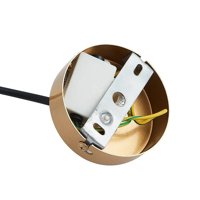 Lucande Pendelleuchte Bidolo - L x B x H: 15 x 15 x 13,5 cm, messingfarben, E14 - Goldfarbene Deckenrosette für eine Leuchte, zeigt interne Verkabelung und Montagehalterung.