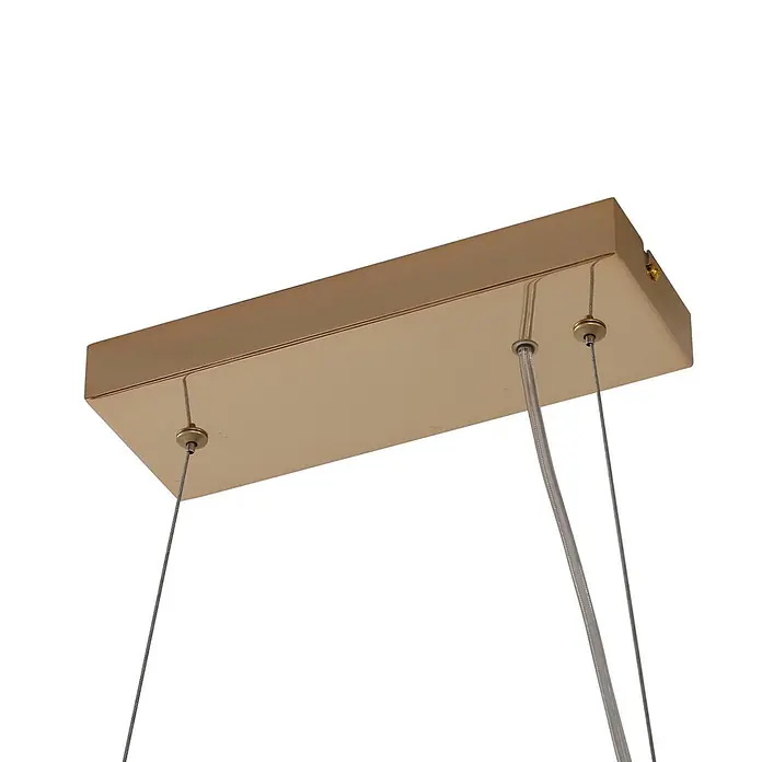 Lucande Pendelleuchte Naelen - L x B x H: 125 x 24,5 x 20 cm, creme / amber, gold, cognac, G9 - Goldene rechteckige Deckenplatte für eine Leuchte mit zwei grauen Aufhängkabeln.