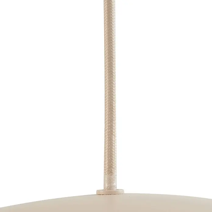 Lucande Pendelleuchte Malisa - L x B x H: 101,5 x 30 x 20 cm, creme / amber, beige, weiß, E27 - Heller, geflochtener Textilkabel, der an einen passenden Lampenschirm angeschlossen ist.